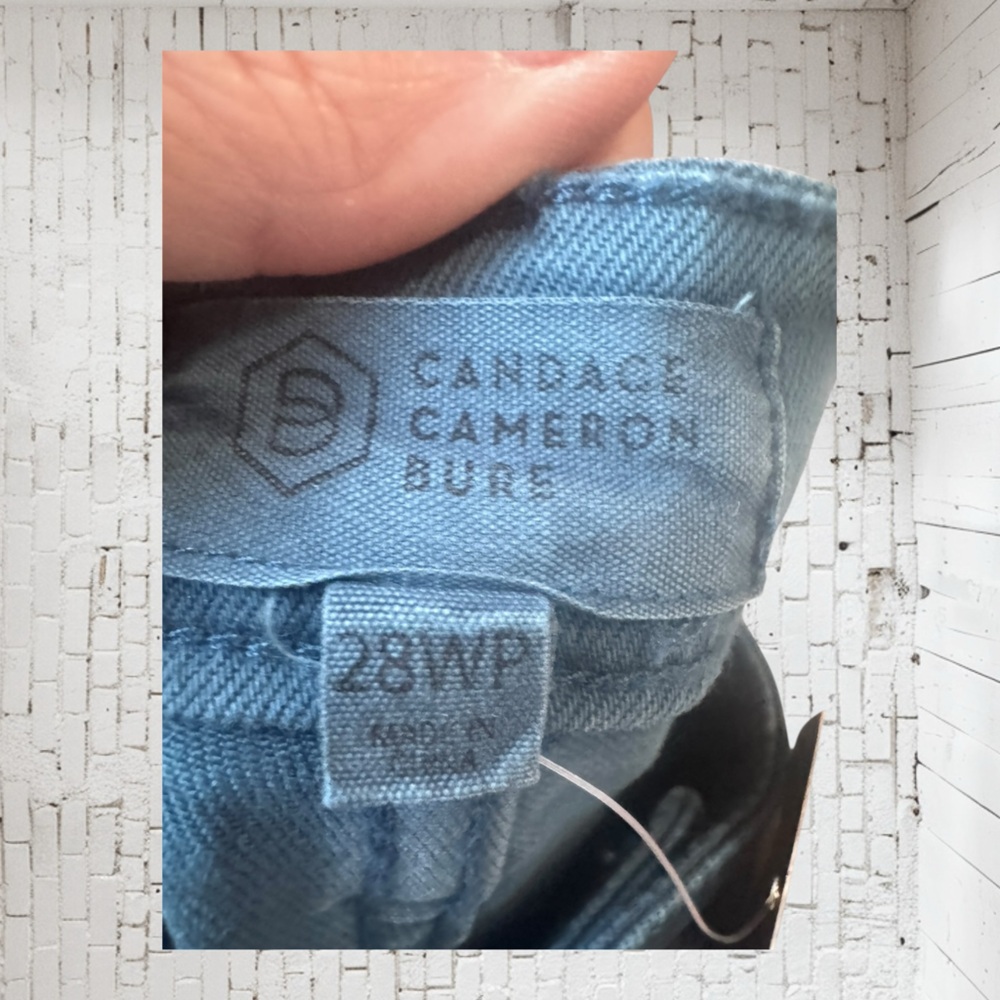 Candace Cameron Bure Denim Shorts NWT | 28P Pacific Wash Classic Fit - Picture 6 of 6
